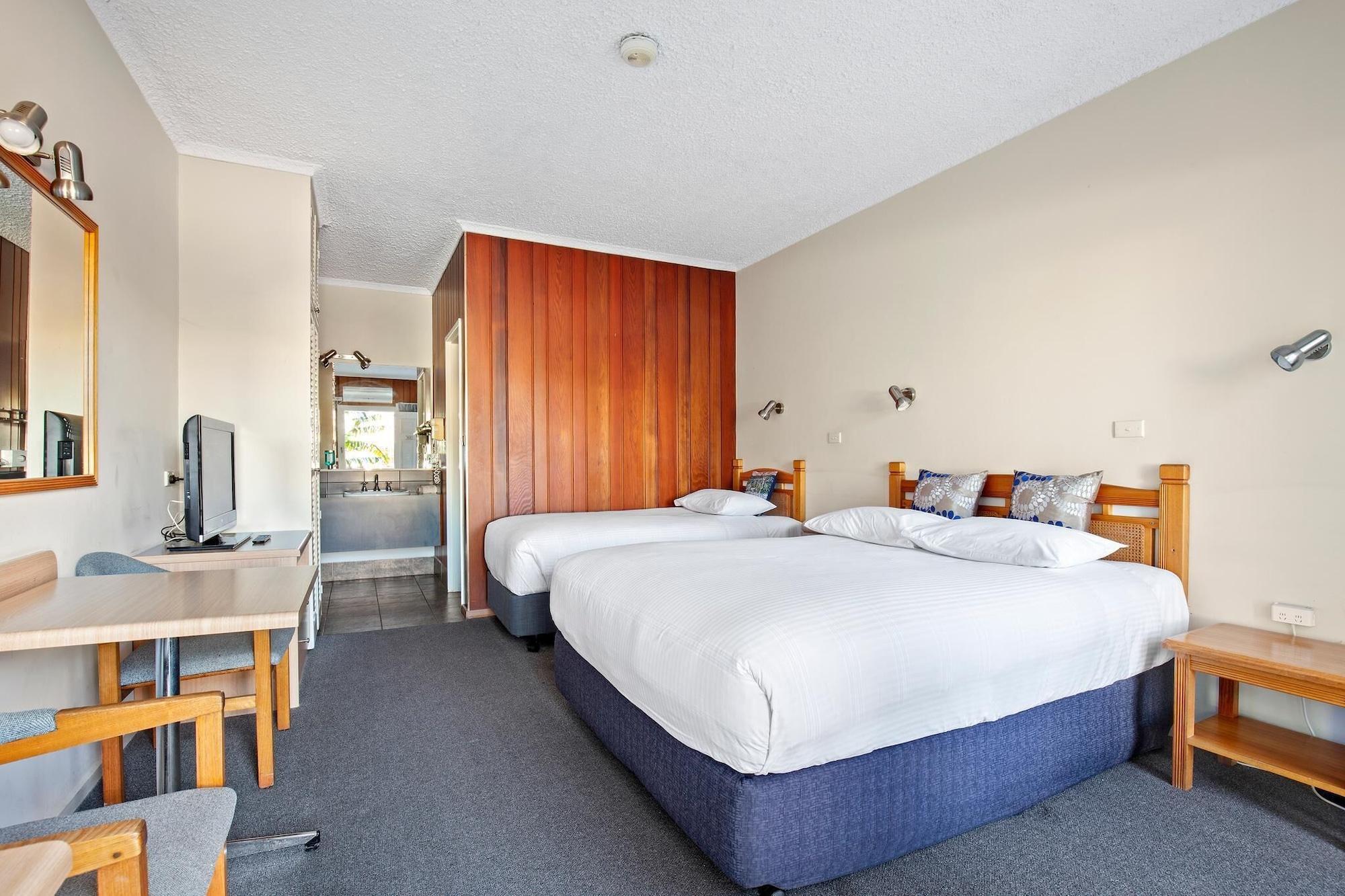Banjo Paterson Motor Inn Lakes Entrance Exteriör bild