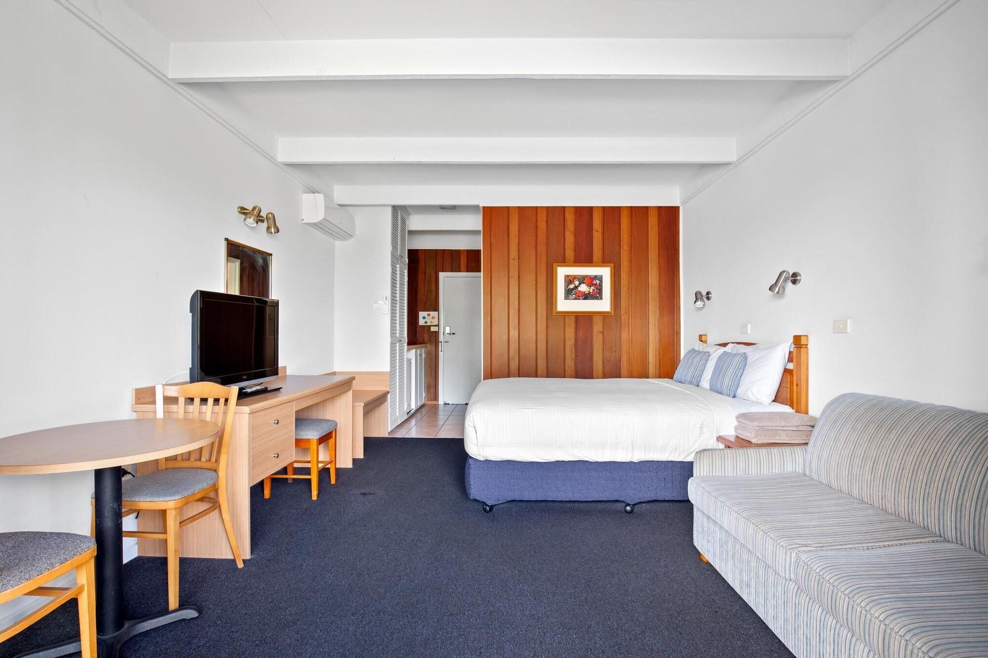 Banjo Paterson Motor Inn Lakes Entrance Exteriör bild
