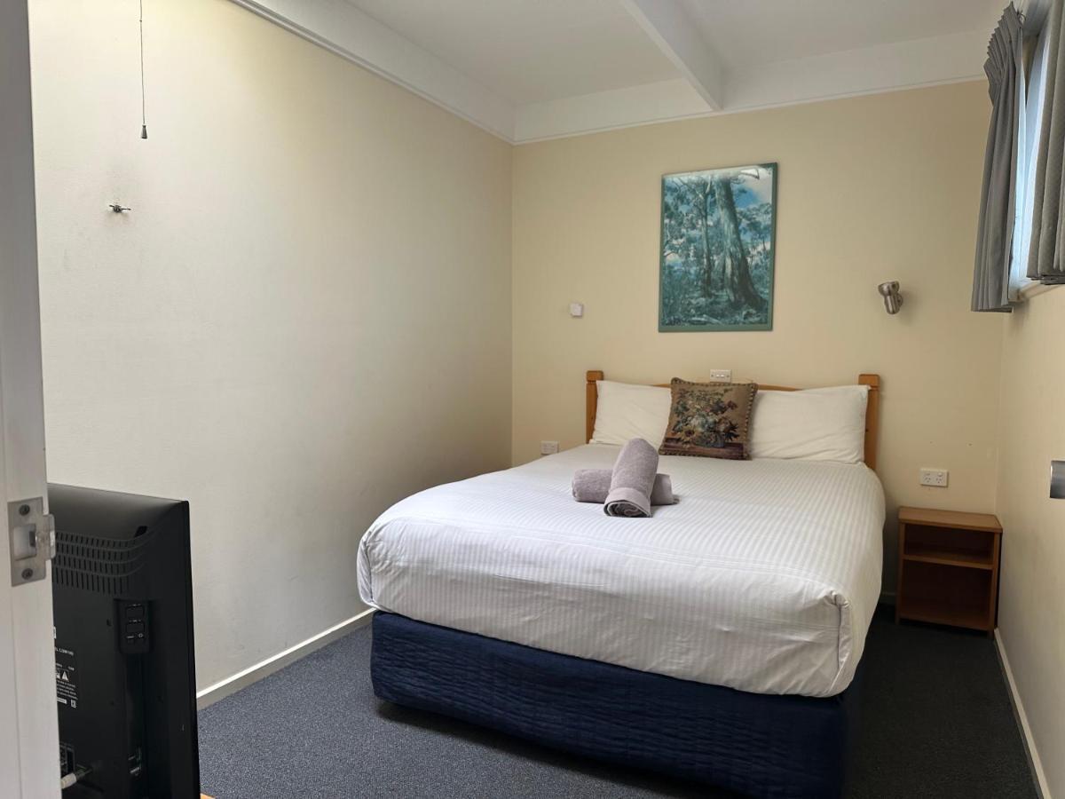 Banjo Paterson Motor Inn Lakes Entrance Exteriör bild