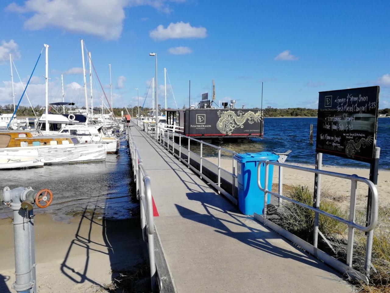 Banjo Paterson Motor Inn Lakes Entrance Exteriör bild