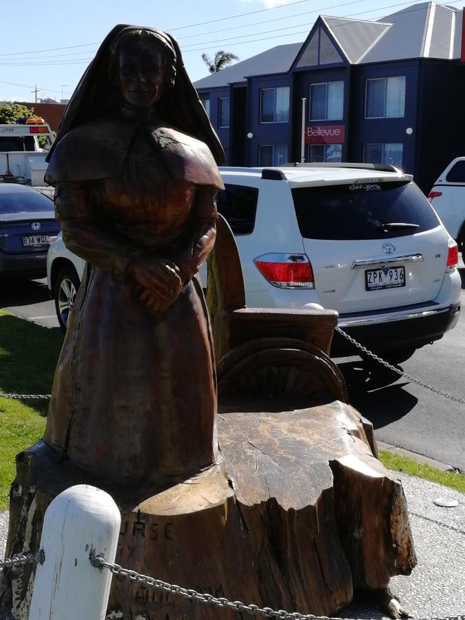 Banjo Paterson Motor Inn Lakes Entrance Exteriör bild