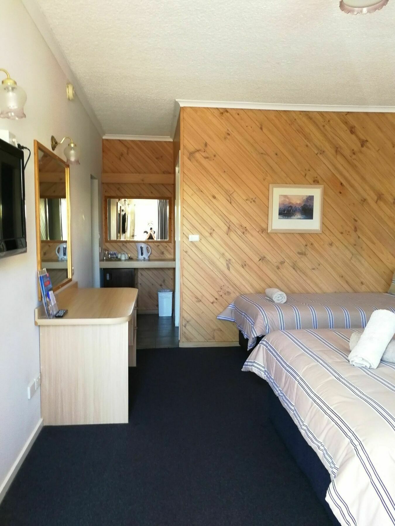 Banjo Paterson Motor Inn Lakes Entrance Exteriör bild