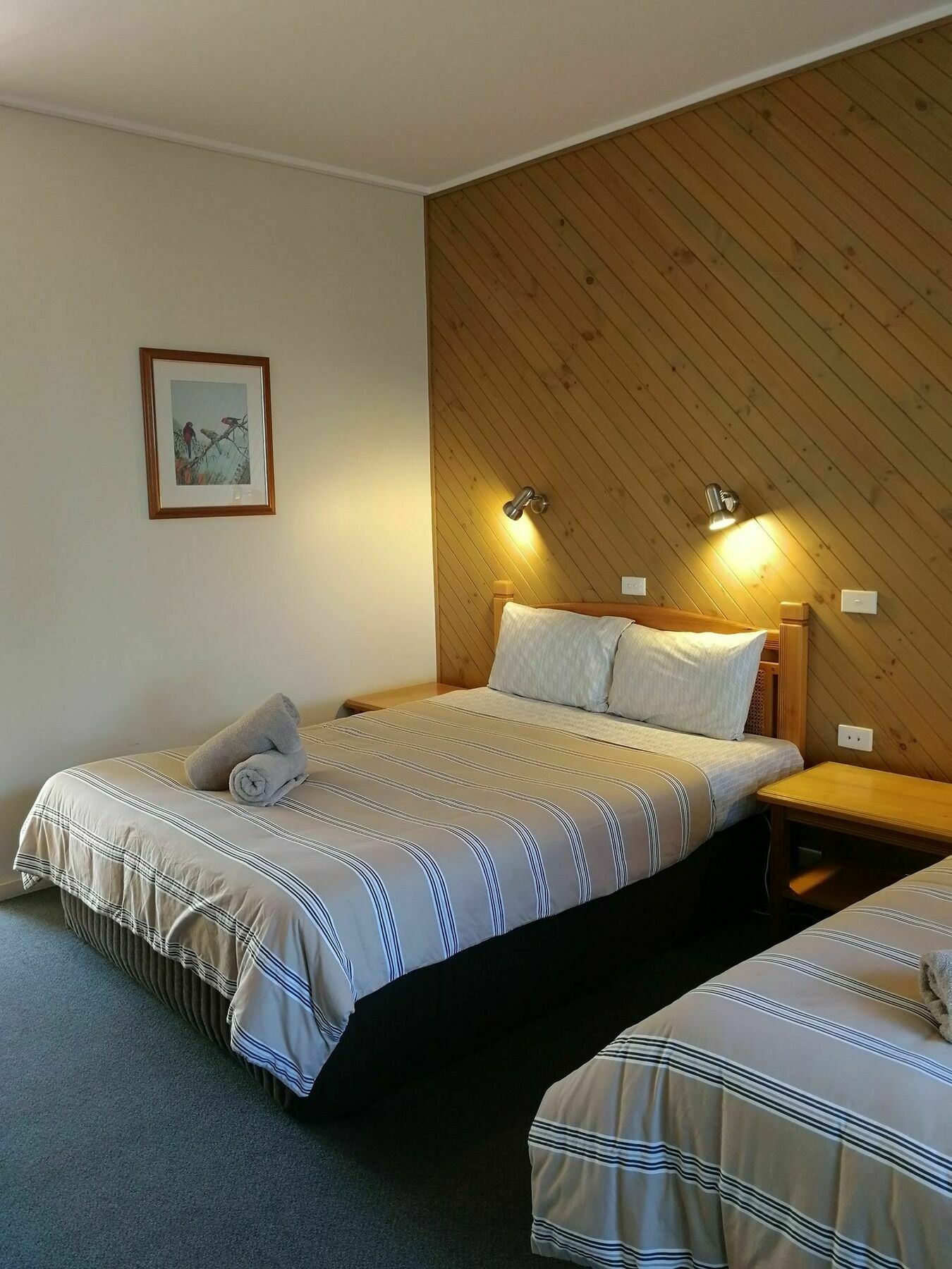 Banjo Paterson Motor Inn Lakes Entrance Exteriör bild