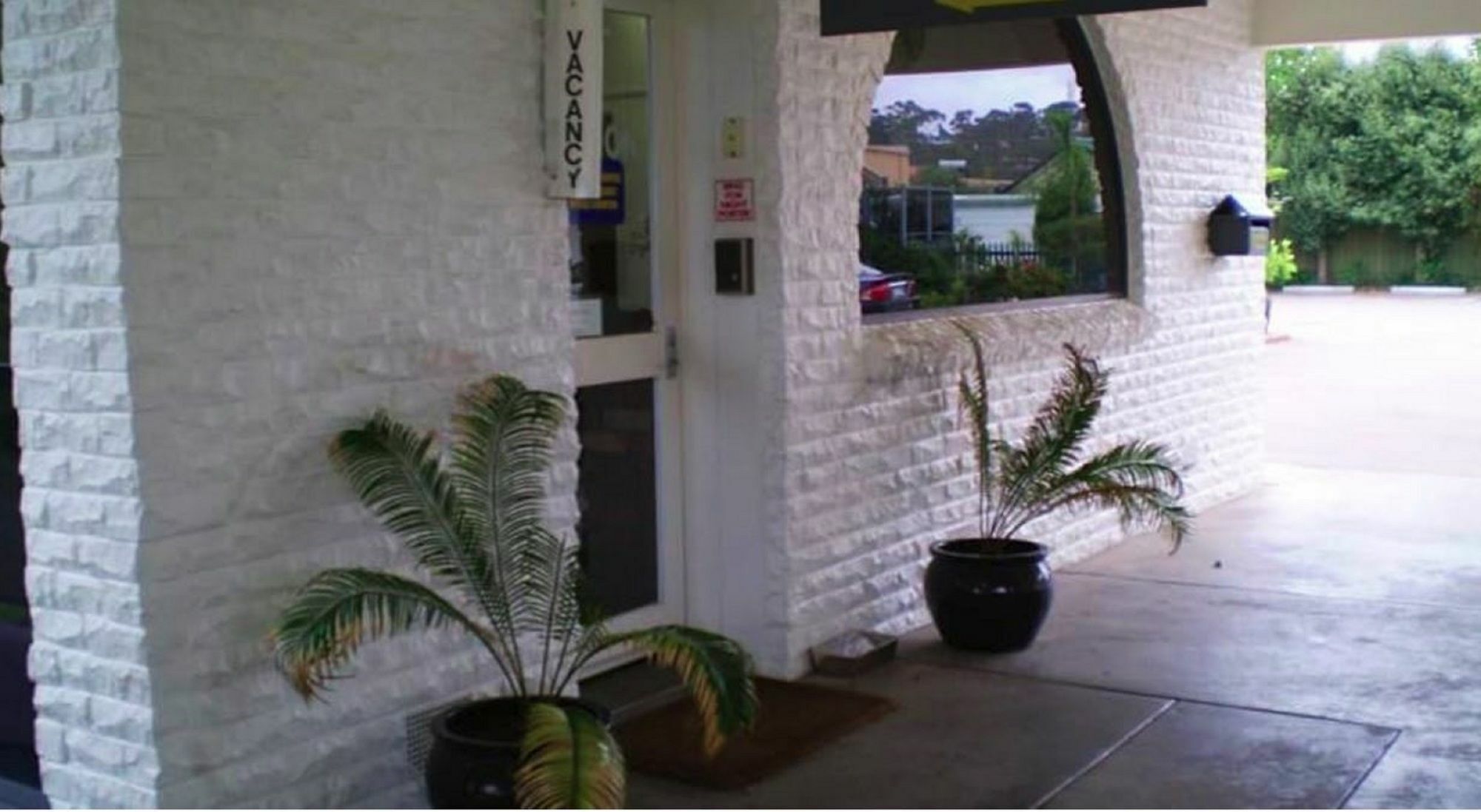Banjo Paterson Motor Inn Lakes Entrance Exteriör bild